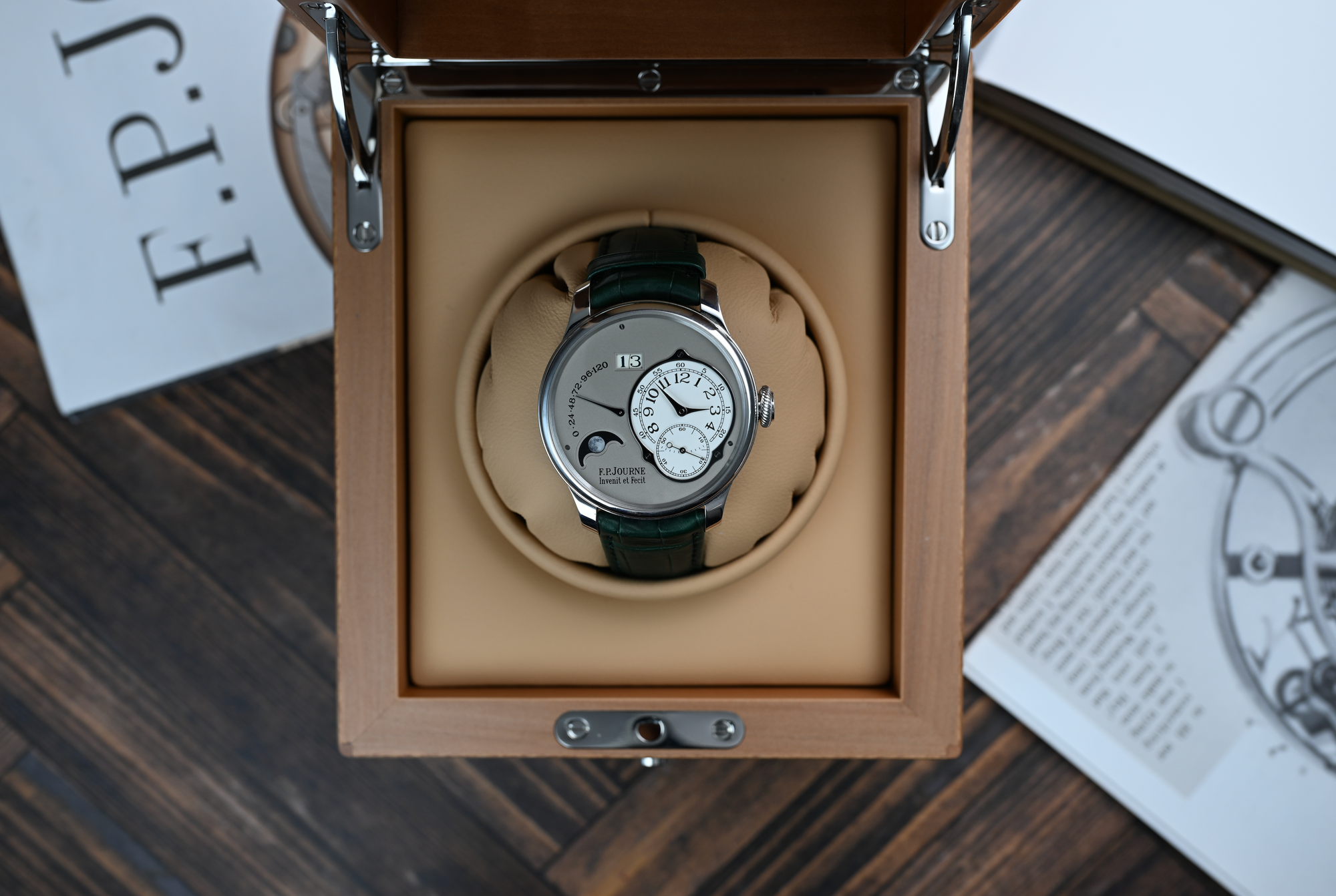 Lune Platinum (New Moonphase) - The Second Hand Club