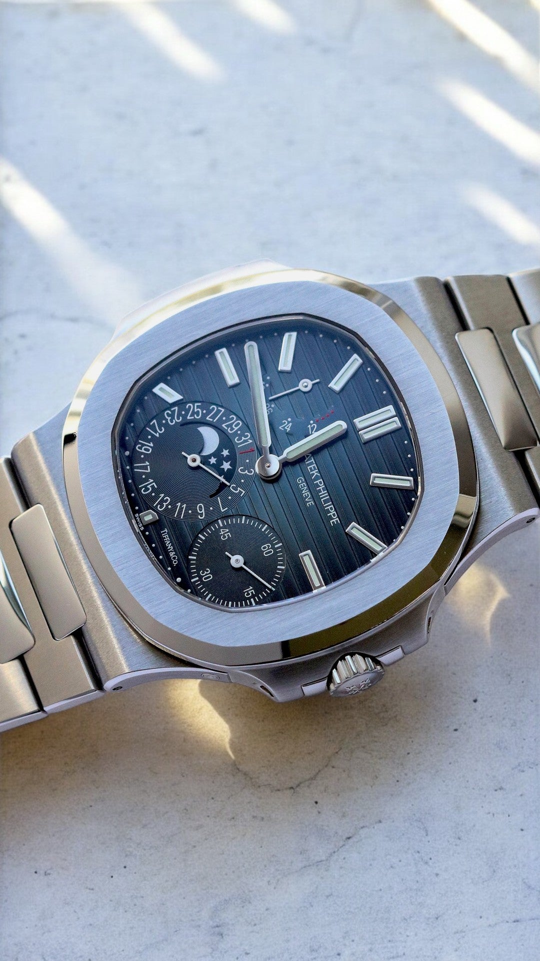 Nautilus 5712/1A Tiffany Stamp - The Second Hand Club