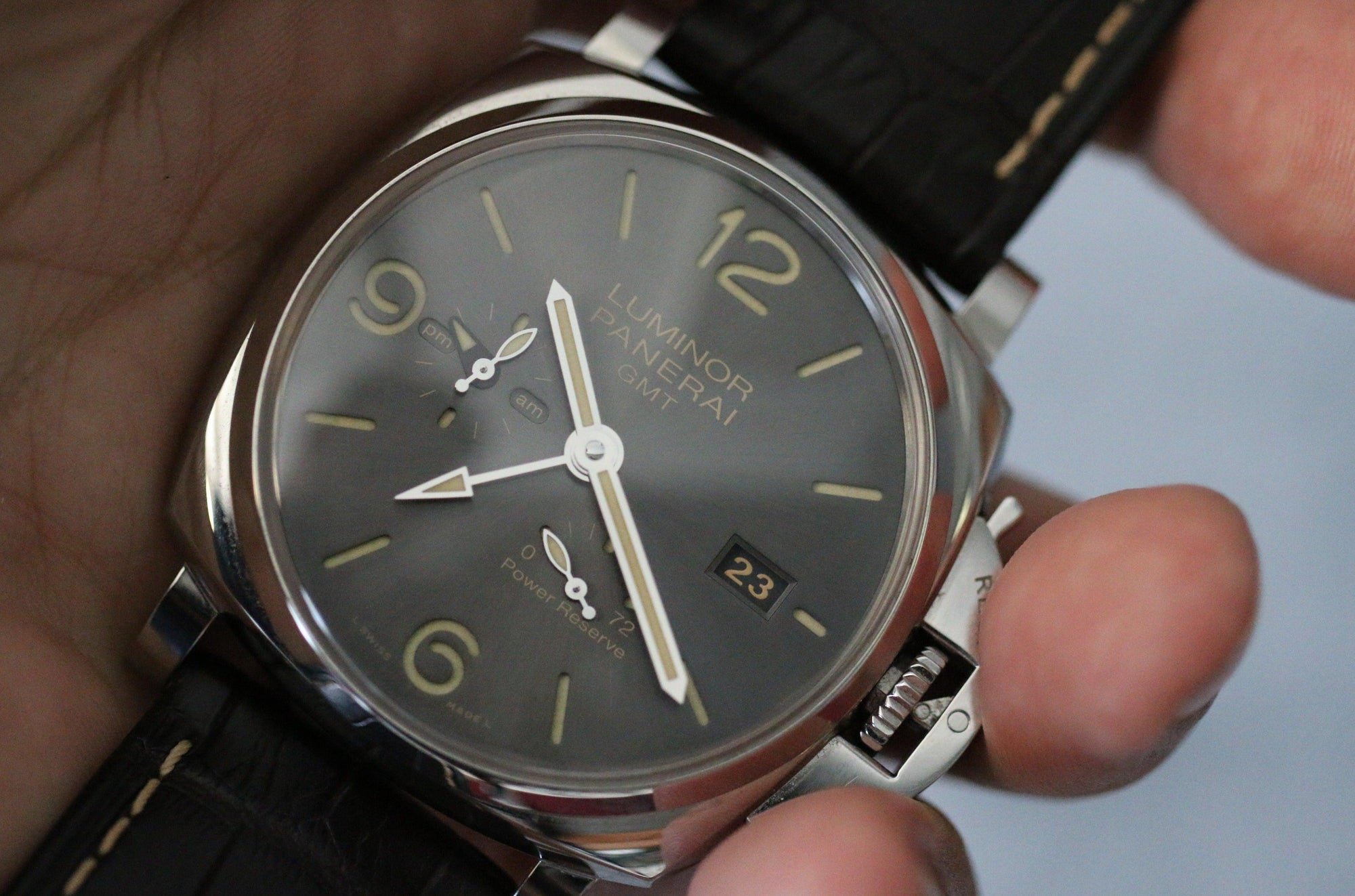 Panerai Luminor 3-Days GMT PAM 944 - The Second Hand Club