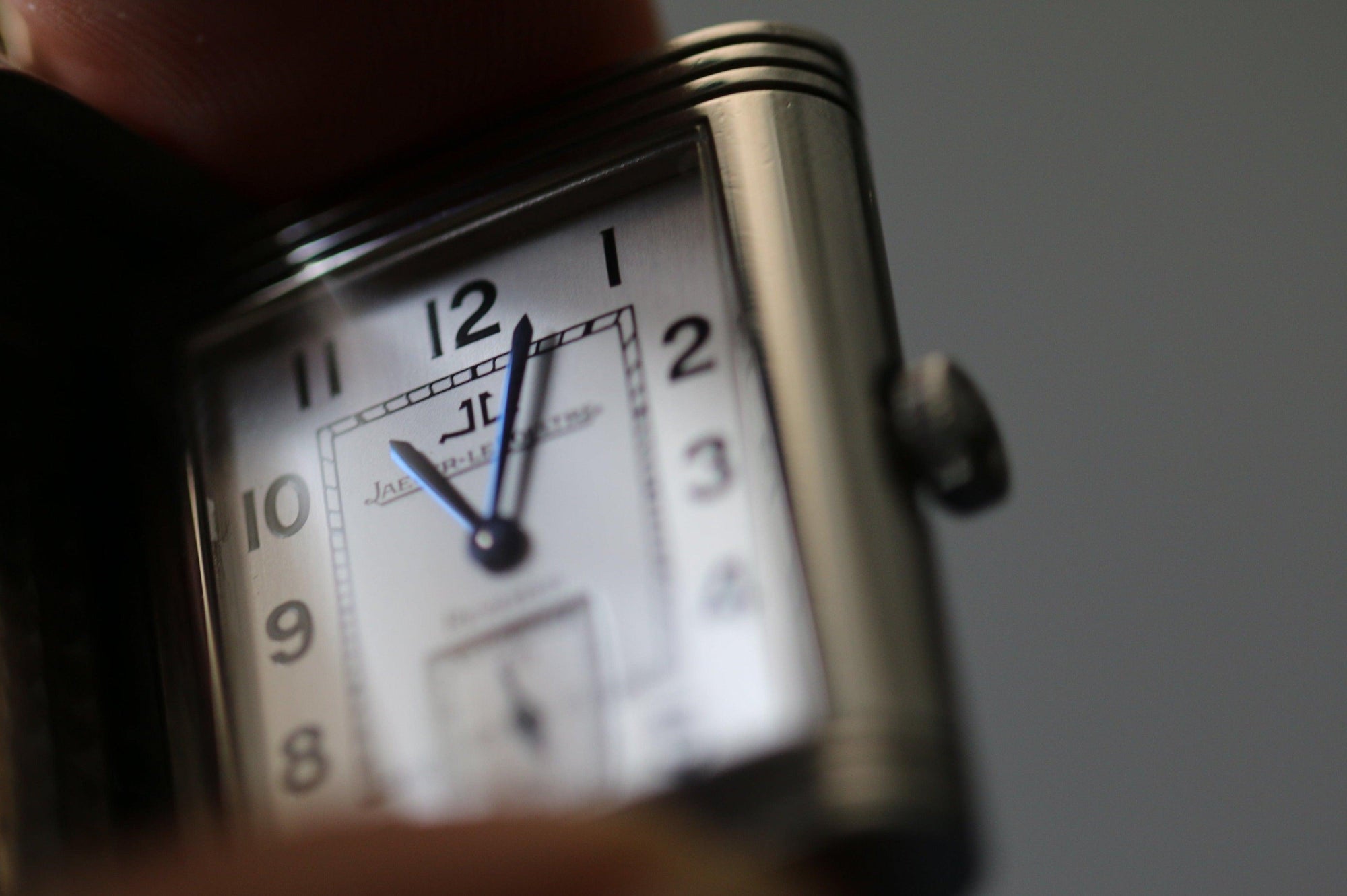 Jaeger LeCoultre Reverso Grande Taille 270.8.62 - The Second Hand Club
