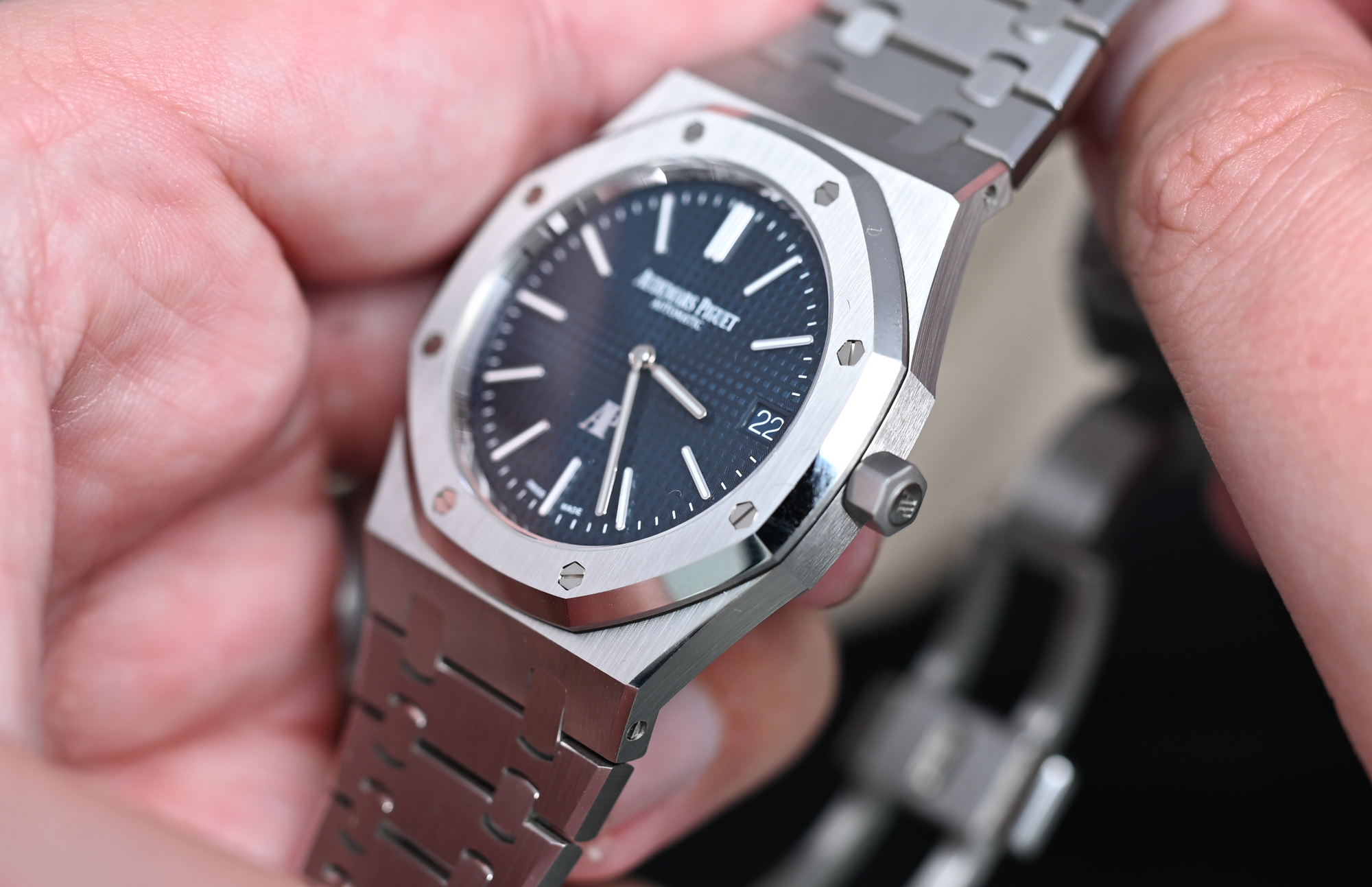 Audemars PiguetRoyal Oak 16202ST - The Second Hand Club