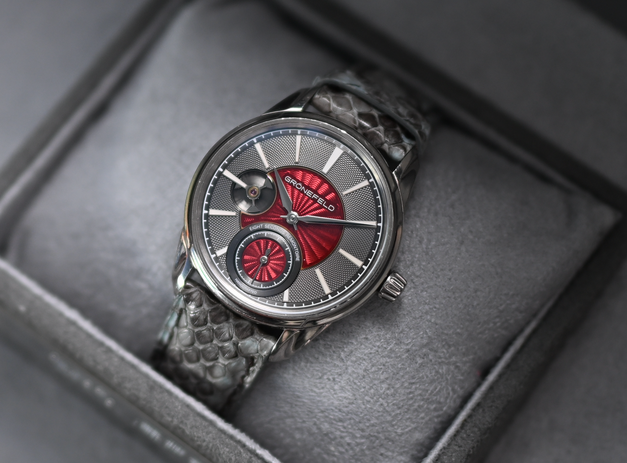 1941 Remontoire Kari Voutilainen Red Dial - The Second Hand Club