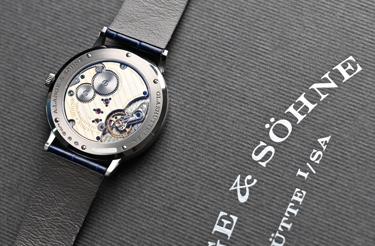 Saxonia Thin Ref. 205.086
