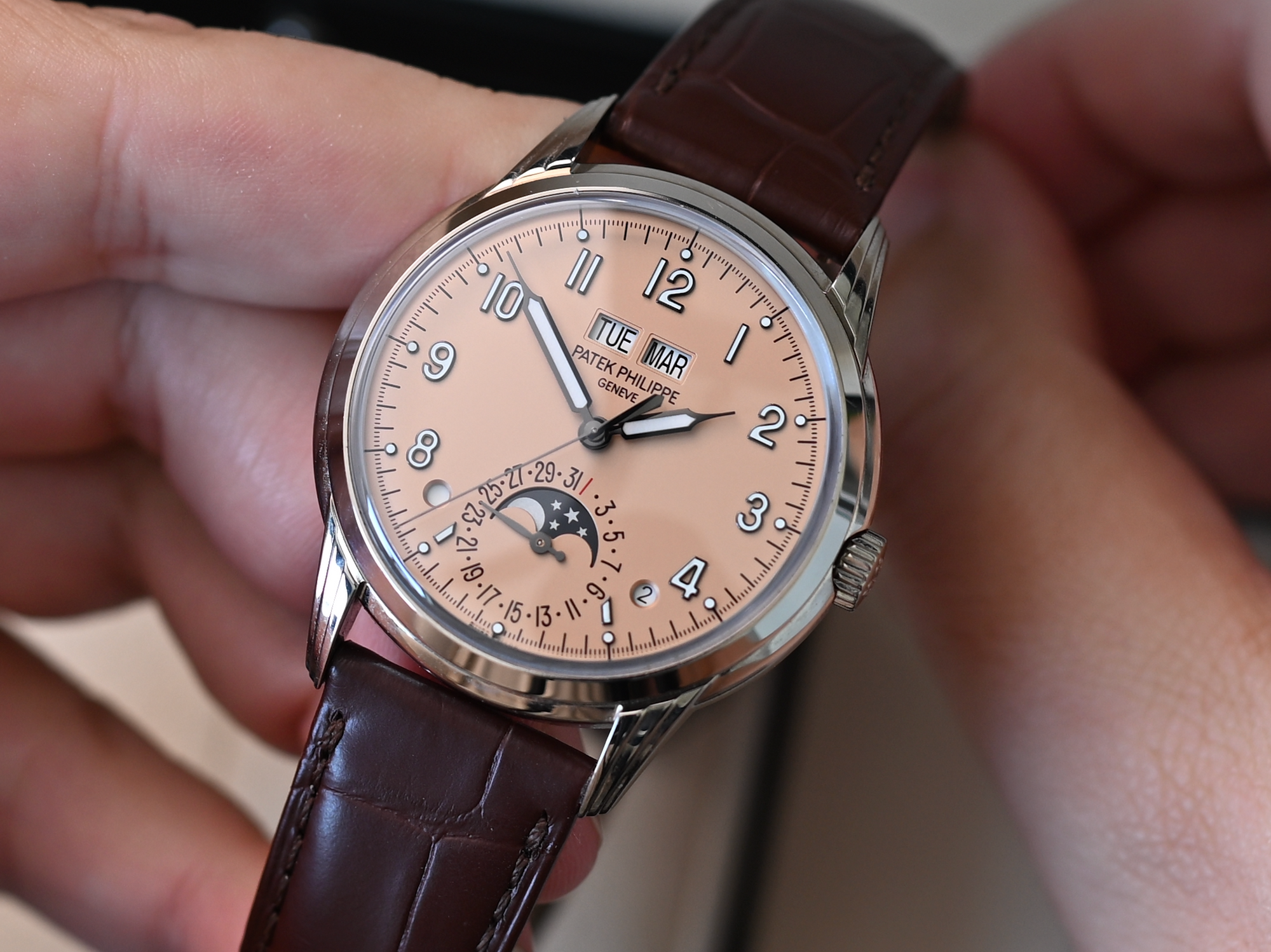 5320G Salmon Perpetual Calendar